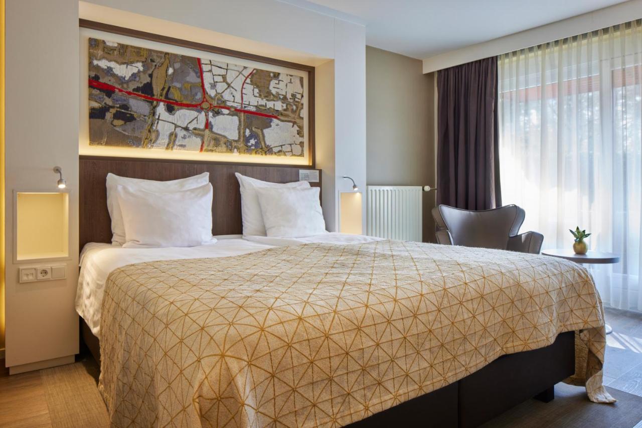 Auberge Du Bonheur Tilburg Ngoại thất bức ảnh
