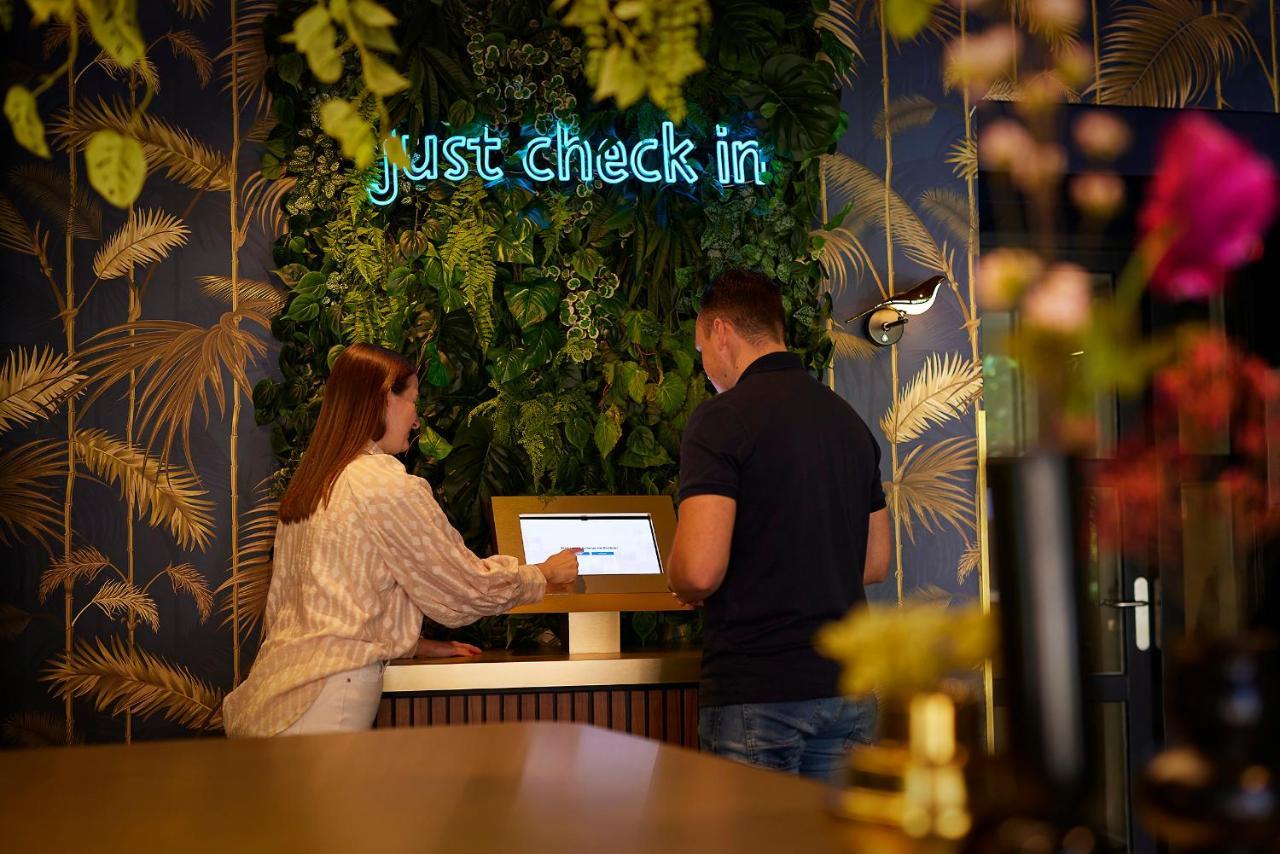 Auberge Du Bonheur Tilburg Ngoại thất bức ảnh
